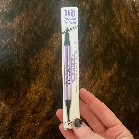 Urban Decay Brow Blade in Dark Drapes - Picture 1 of 5